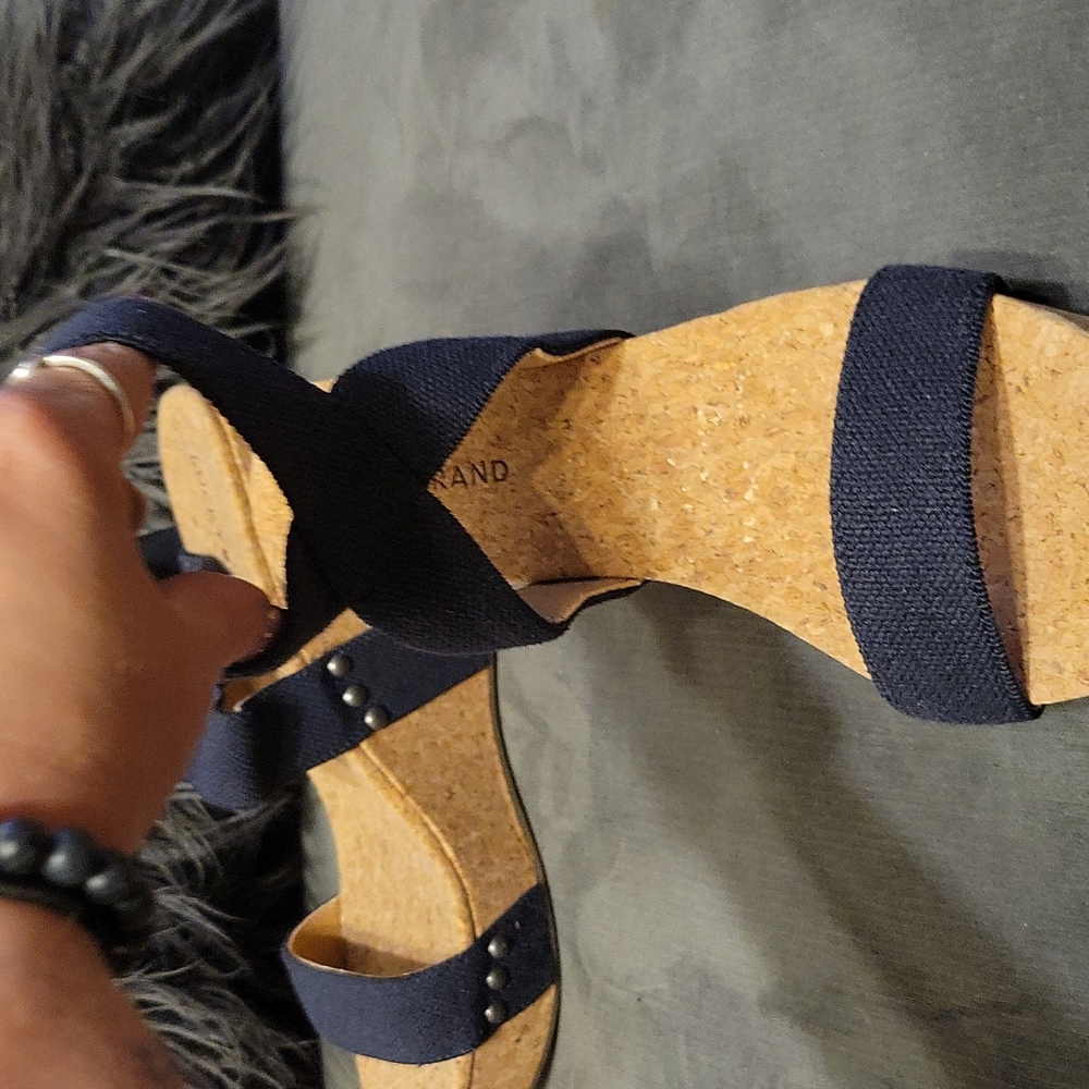 Lucky brand studded wedges 😍😍 - Picture 3 of 8